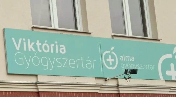 Egy napra bezár a Viktória Gyógyszertár