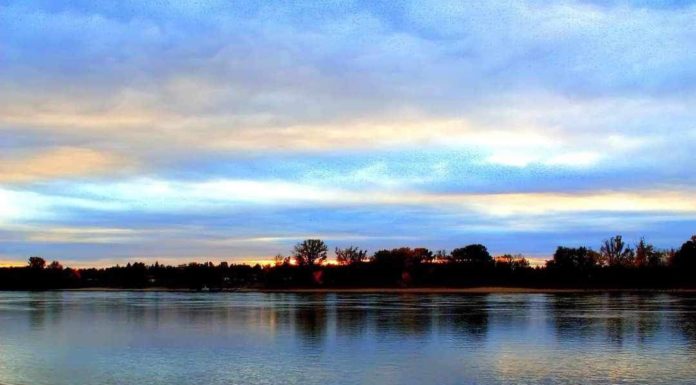 Kék óra – Dunai séta Kurdi Imre emlékére