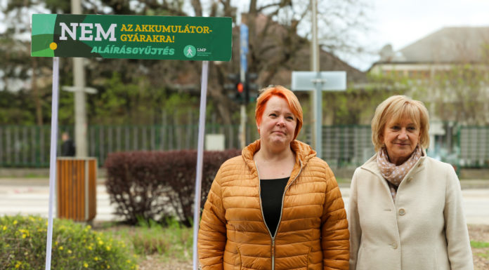 Sajtótájékoztatót tartottak Kisalagon a gödi akkumulátorgyárral kapcsolatban