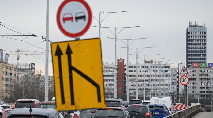 Lezárják az Árpád híd egyik oldalát