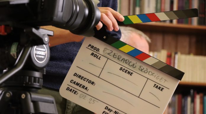 Premier: Ezerarcú Sződliget