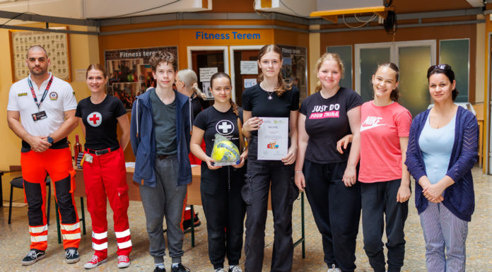 Elsősegélynyújtó versenyen remekeltek a gödi Németh Lászlós diákok