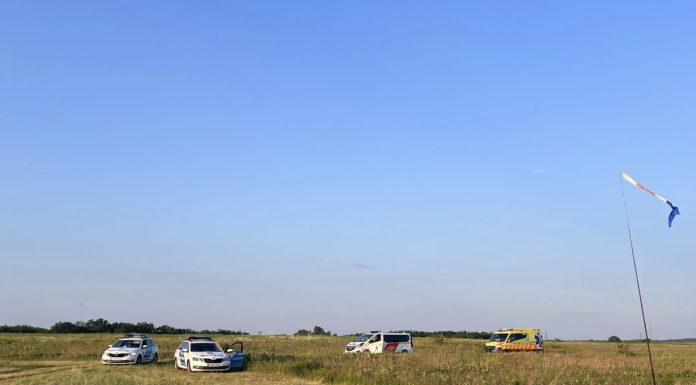 Légi balesethez riasztották Gödön a tűzoltókat