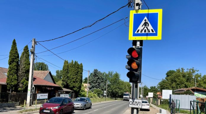 Büntetőlámpa állítja meg a száguldozókat Gödön