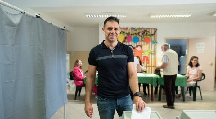 Kammerer Zoltán nyerte a polgármester-választást Gödön