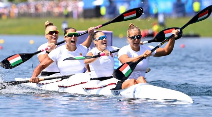 Bronzérmes a női kajak négyes