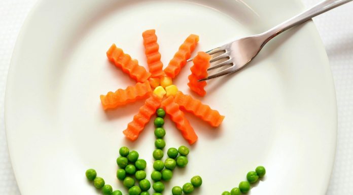 Már augusztusban ki kell fizetni a diákok étkeztetését