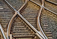 Gázolt a vonat, hosszabb menetidővel kell számolniuk a gödieknek