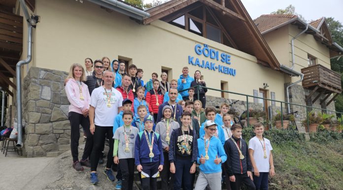 Futásban is odatették magukat a gödi kajakosok