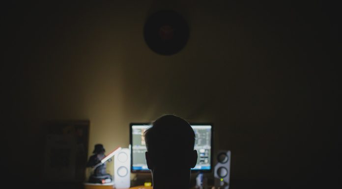 Az internet veszélyeiről tartanak előadást Gödön