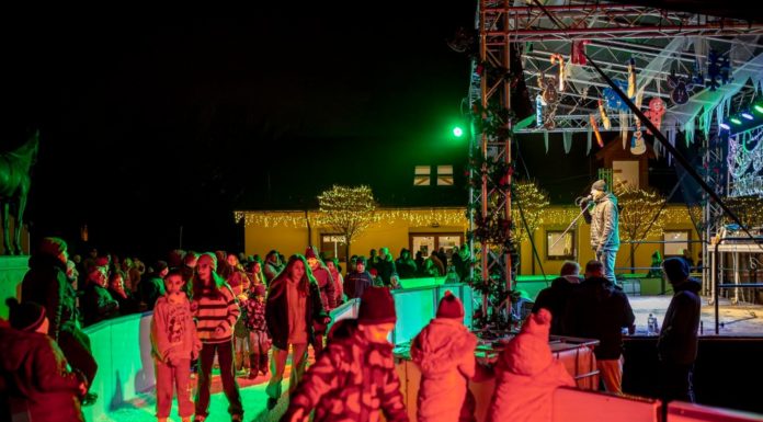 Hevesi Tamással búcsúztatták a gödi jégpályát