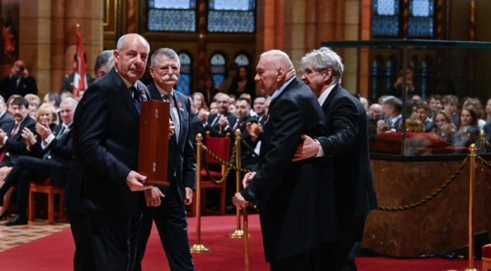 Koncz Gábor Kossuth-díjas