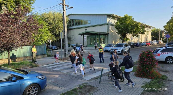 Gödön is figyelnek a gyerekek biztonságára