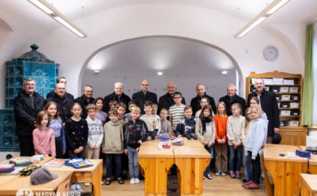 Püspökök és érsekek a Búzaszem Iskolában