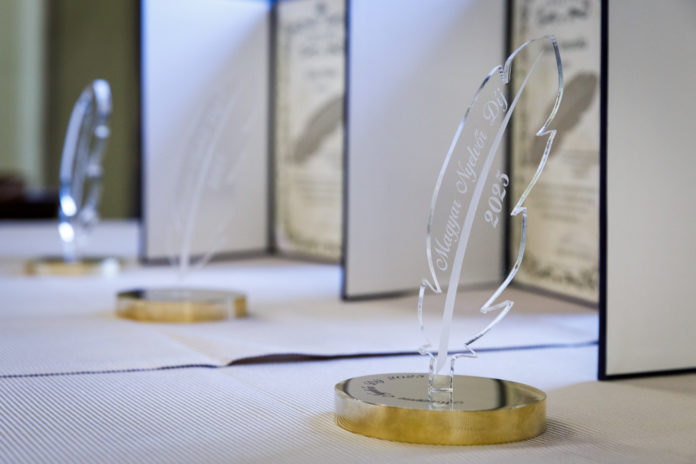 20251216_magyar_nyelvor_mta_0003_k