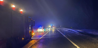 Baleset az M2-esen, két autó ütközött össze