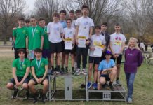 Diákolimpiai kajakos sikerek mezei futásban