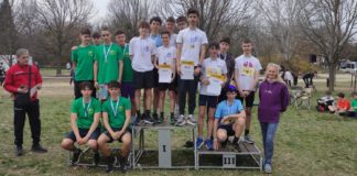 Diákolimpiai kajakos sikerek mezei futásban